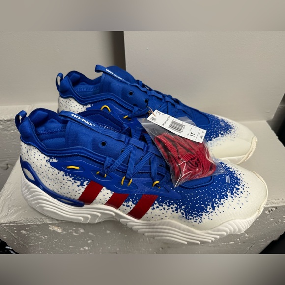 Adidas SM Trae Young 3 NCA basketball - Picture 2 of 2